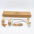 Packaging premium en caja kraft del set de 4 juguetes tipo varita para gatos con accesorios de The Paws Boutique.