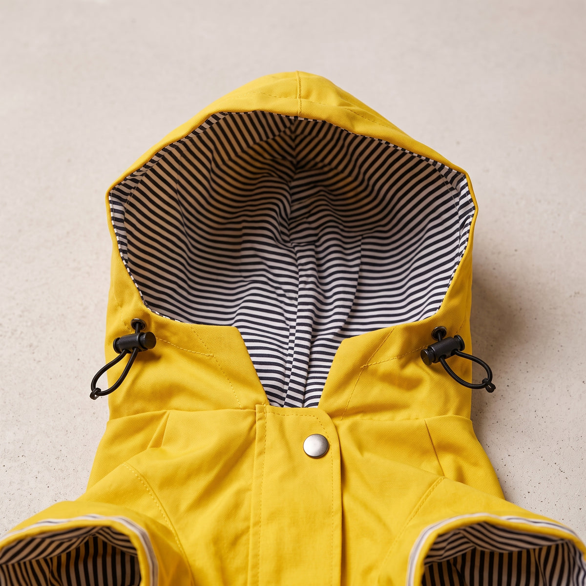 Chubasquero Impermeable con Capucha para Perros | Chaqueta Cortavientos Estilo Deportivo